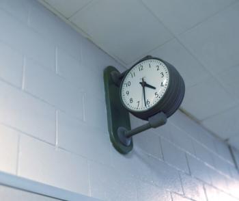 Hall Klokke viser 4 timer og 31 minutter's Clock showing 4 hours and 31 minutes 